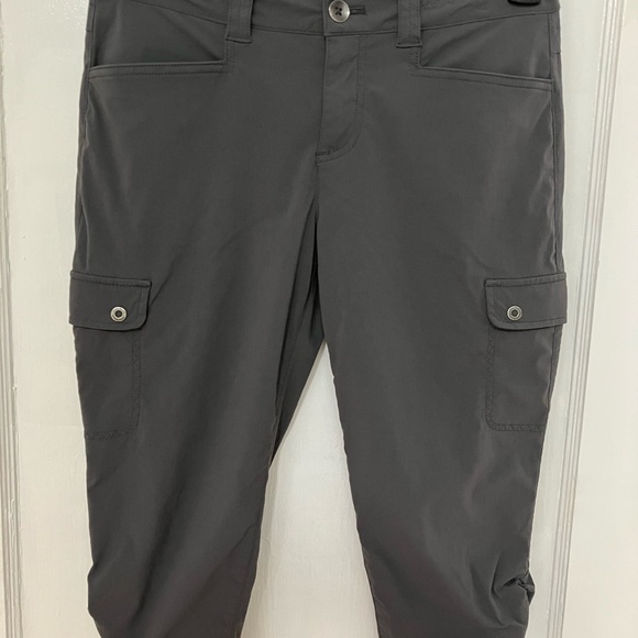 Eddie Bauer Gray Women’s Cargo Capri Pants Ruched Size 2 - Picture 1 of 8